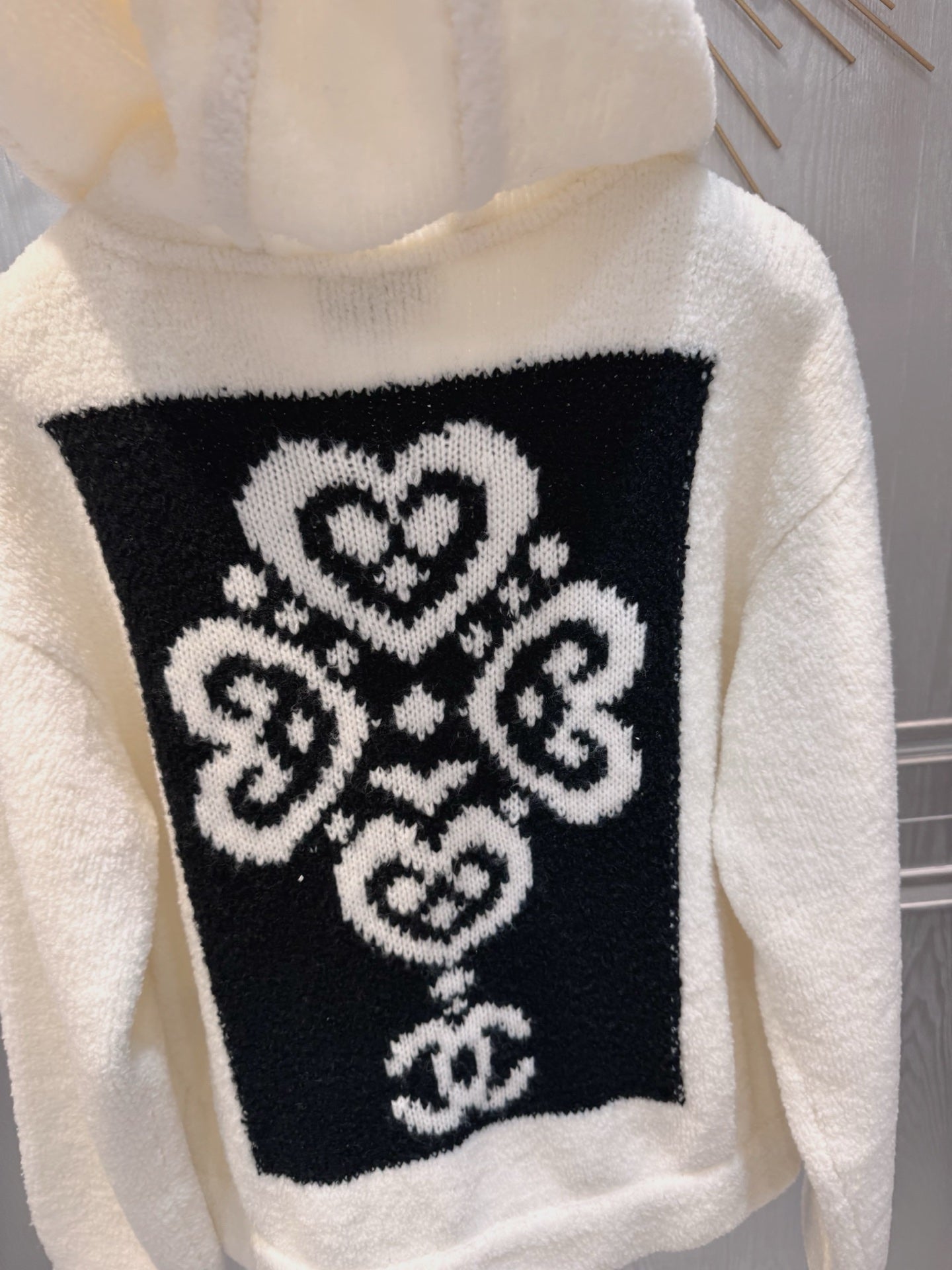 Cha**25N series hooded lambswool thick cardigan