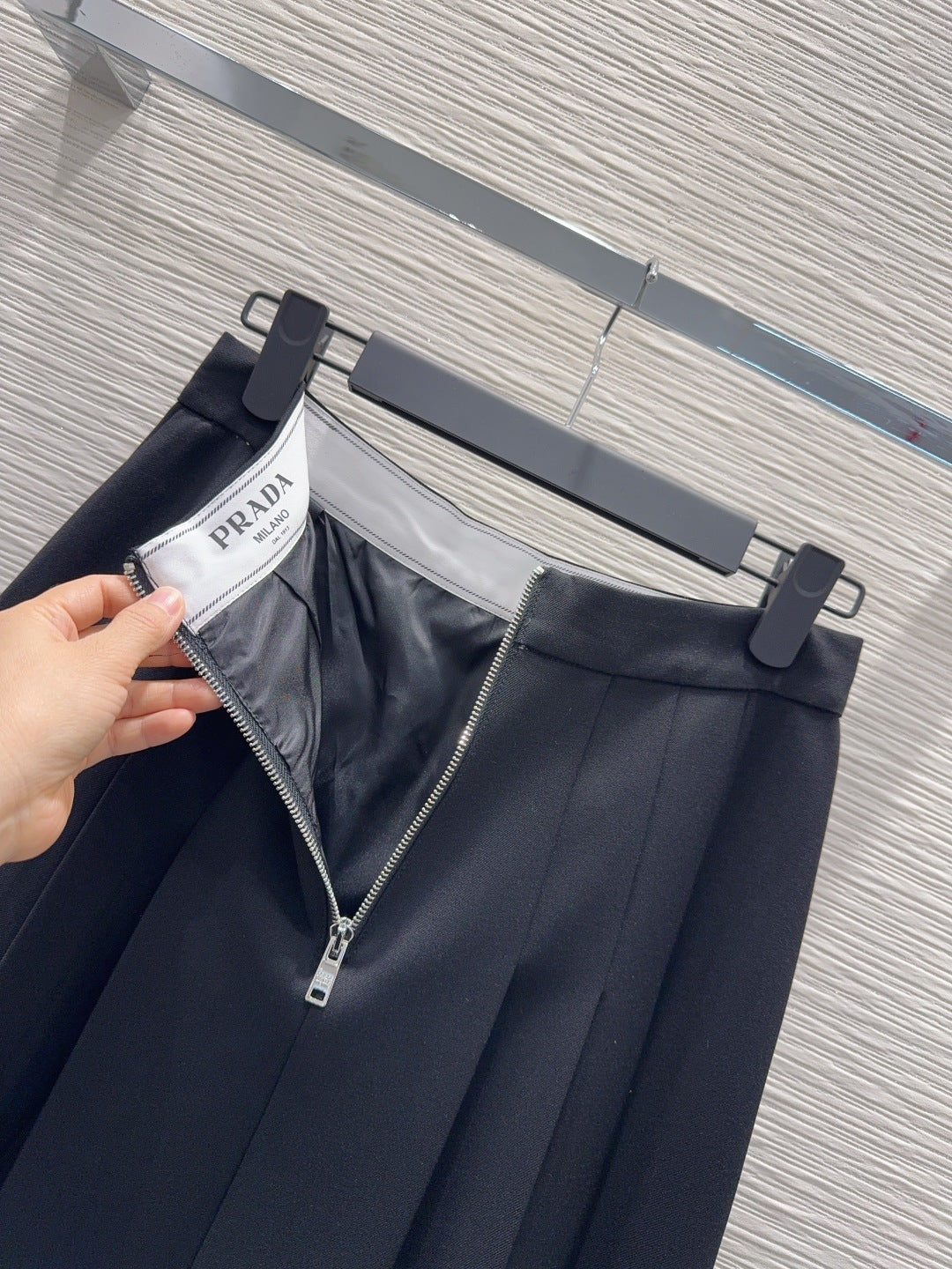 Pra 25fw new pleated long skirt