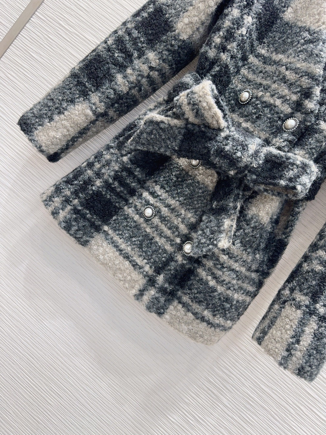 Cha 25fw v-neck belted dress jacket