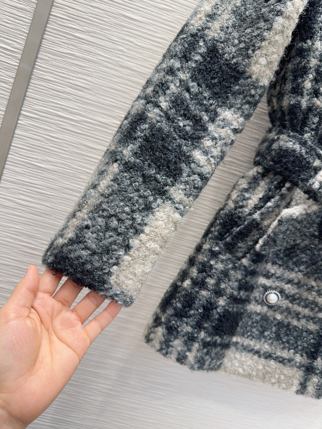 Cha 25fw v-neck belted dress jacket