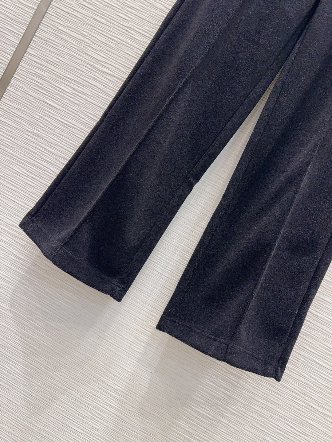 Lew 25fw new casual trousers