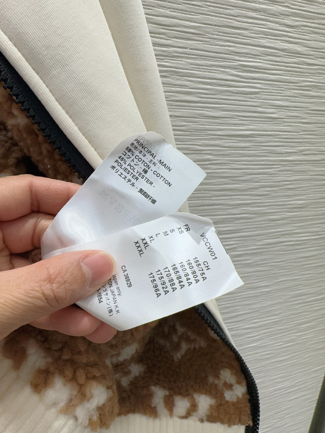 Loe 25fw comfortable lamb wool coat