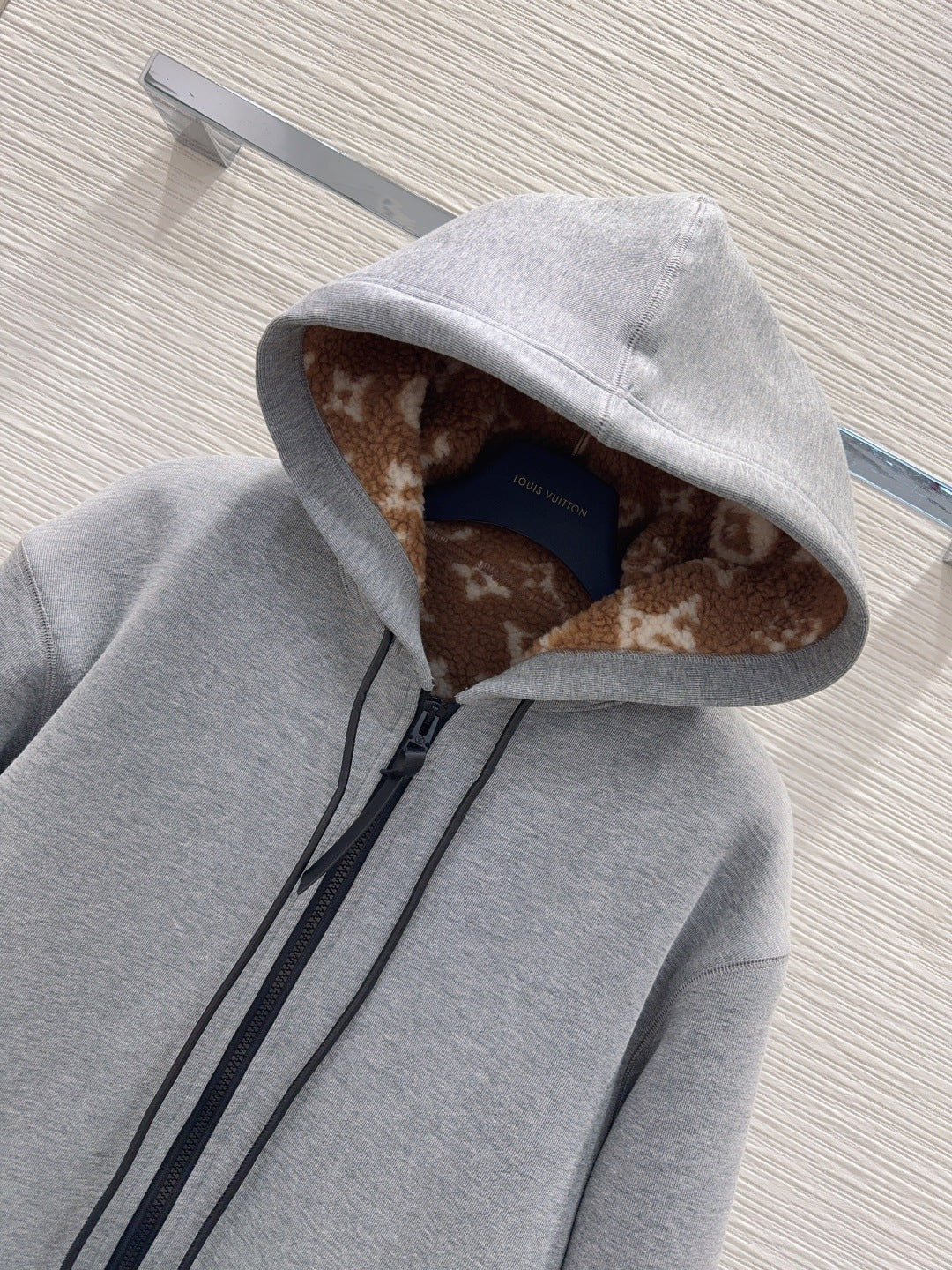 Loe 25fw comfortable lamb wool coat